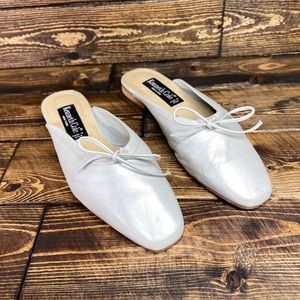SOLD Vintage Kenneth Cole White Loafers Size 7